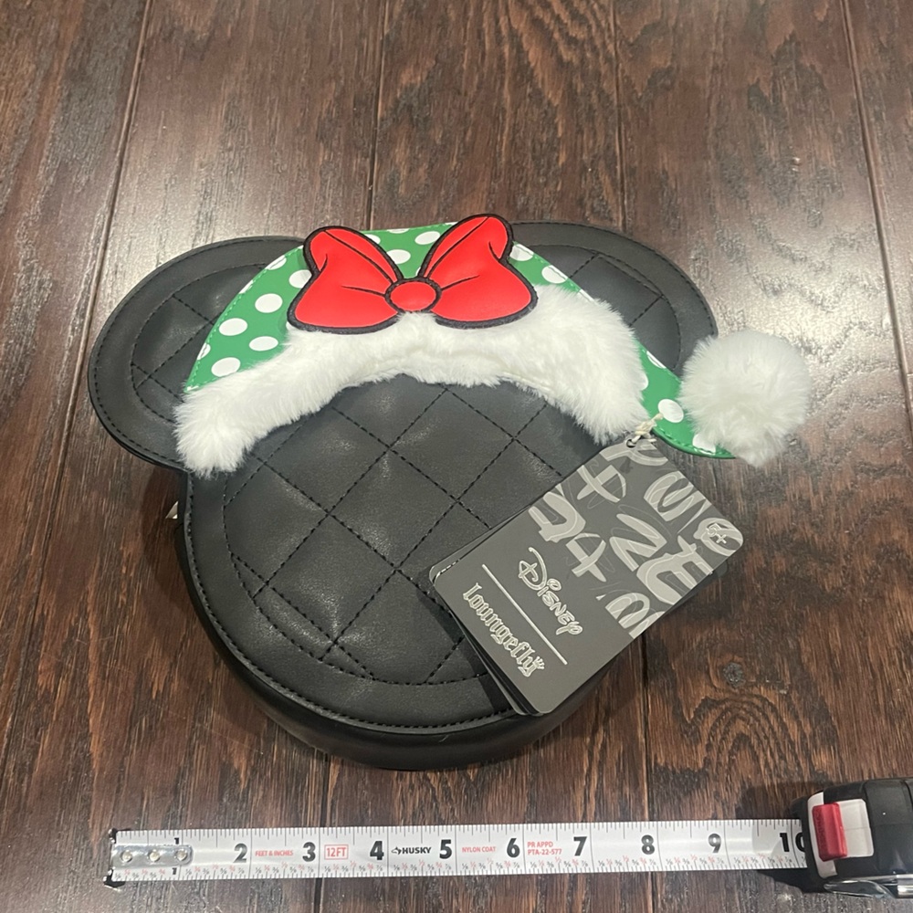 Loungefly Disney Minnie Mouse Polka Dot Santa Hat Quilted Crossbody Bag NEW